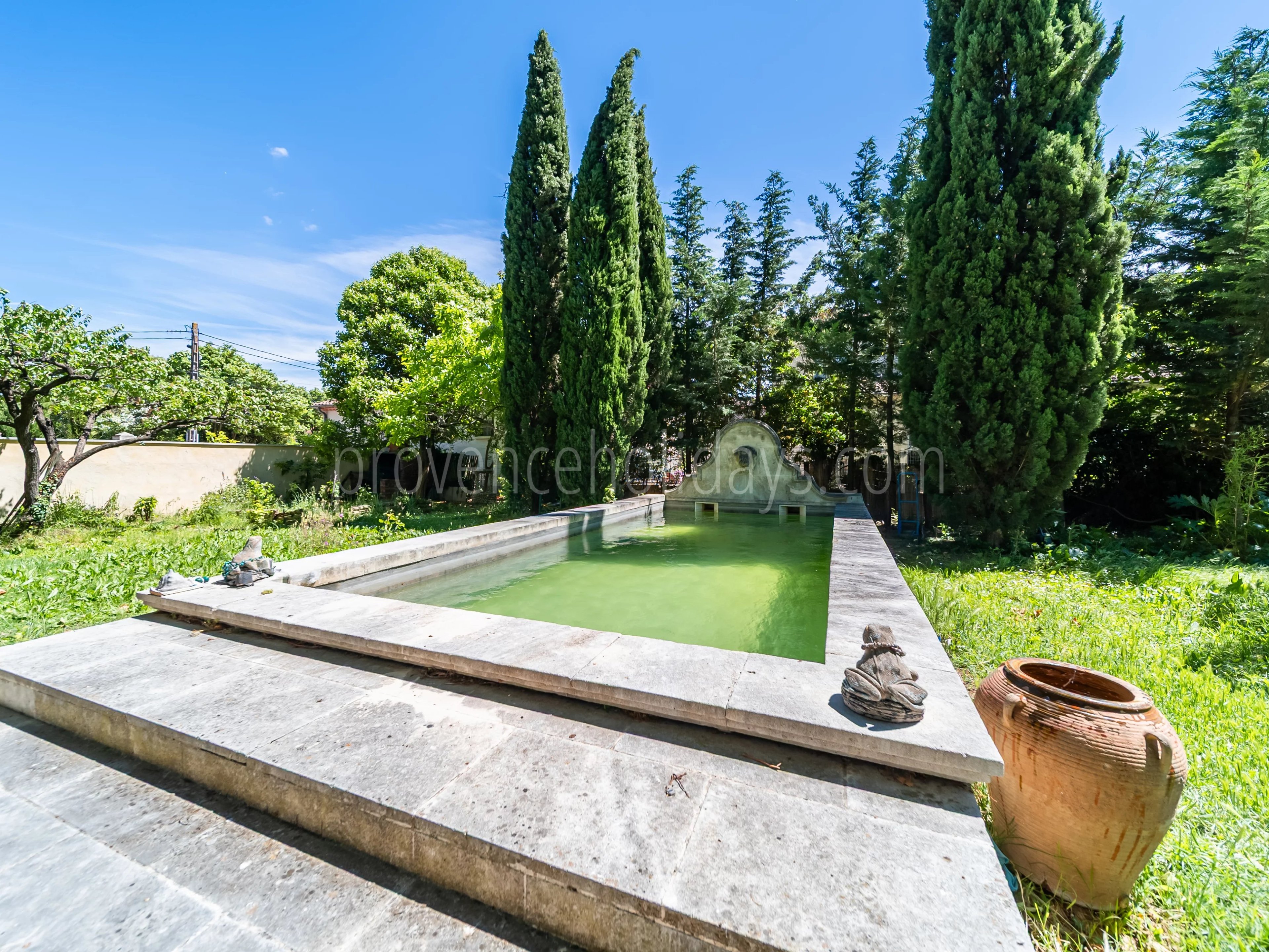 2 - Bourgeois residence in L\'Isle-sur-la-Sorgue: Villa: Pool