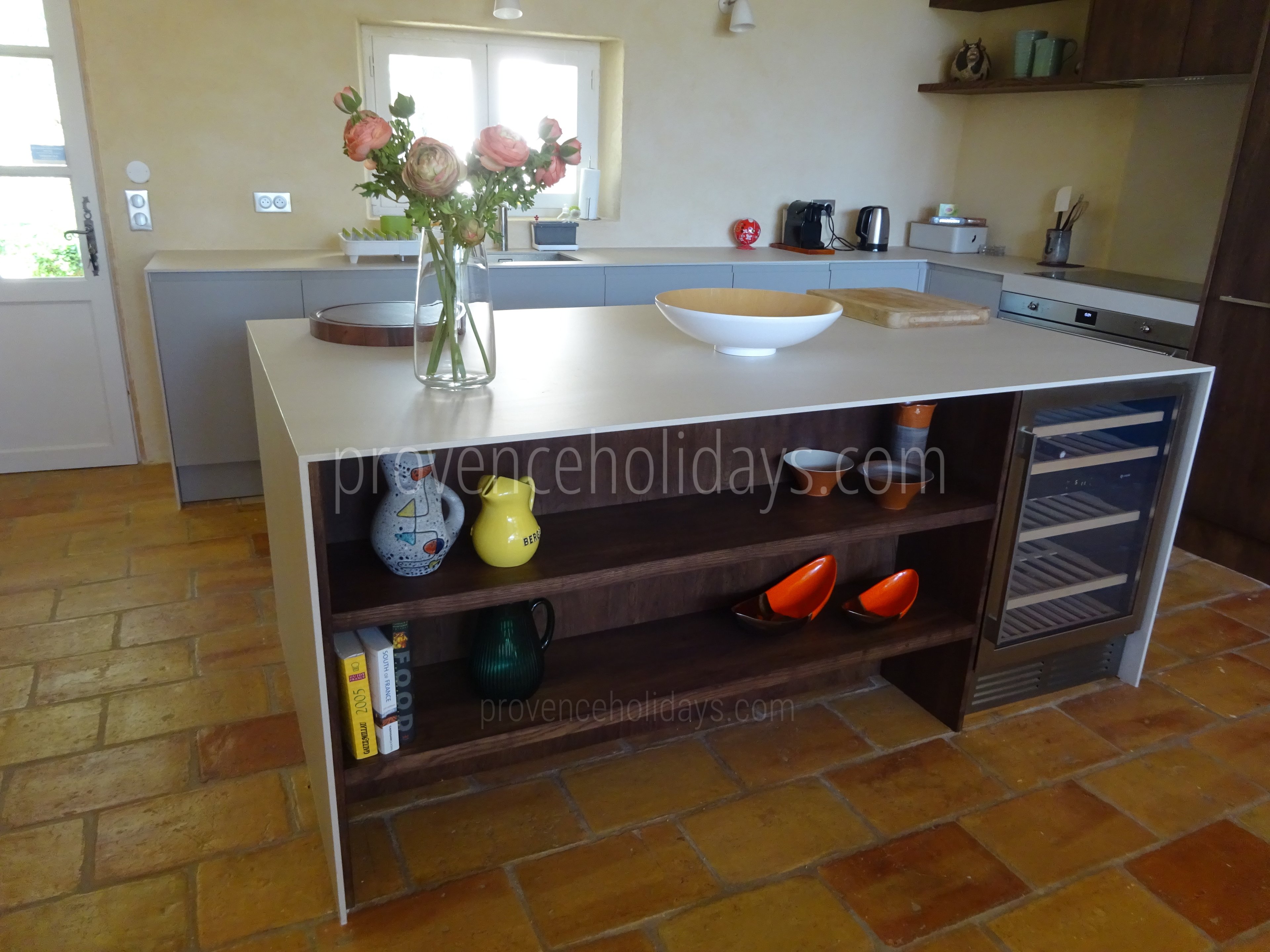20 - Mas Art et Soleil: Villa: Interior