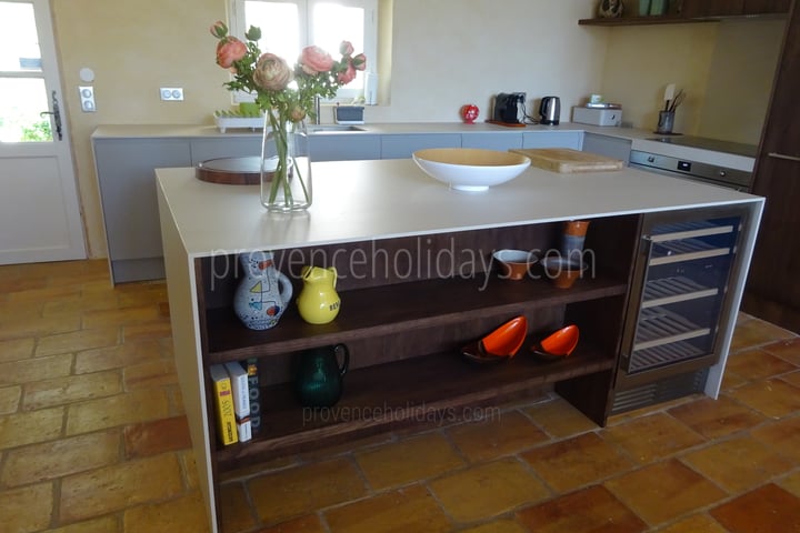 20 - Mas Art et Soleil: Villa: Interior