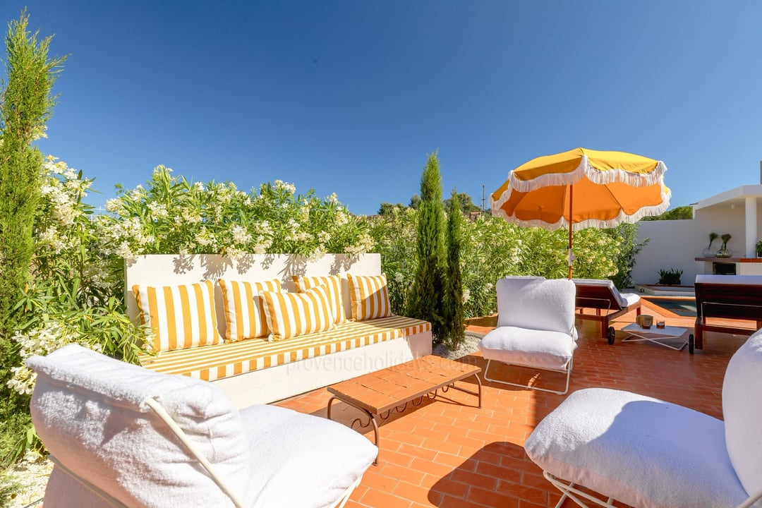 20 - Maison Bardot: Villa: Exterior