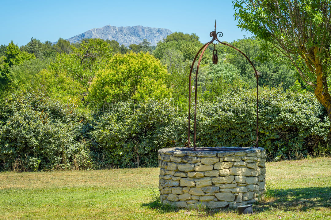 88 - Horizon Sainte-Victoire: Villa: Exterior