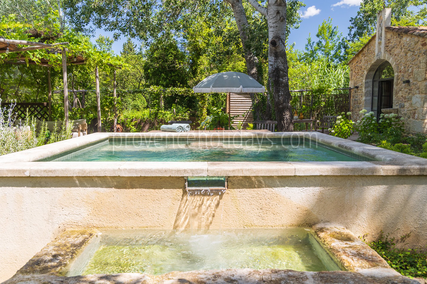 99 - La Chapelle des Alpilles: Villa: Pool