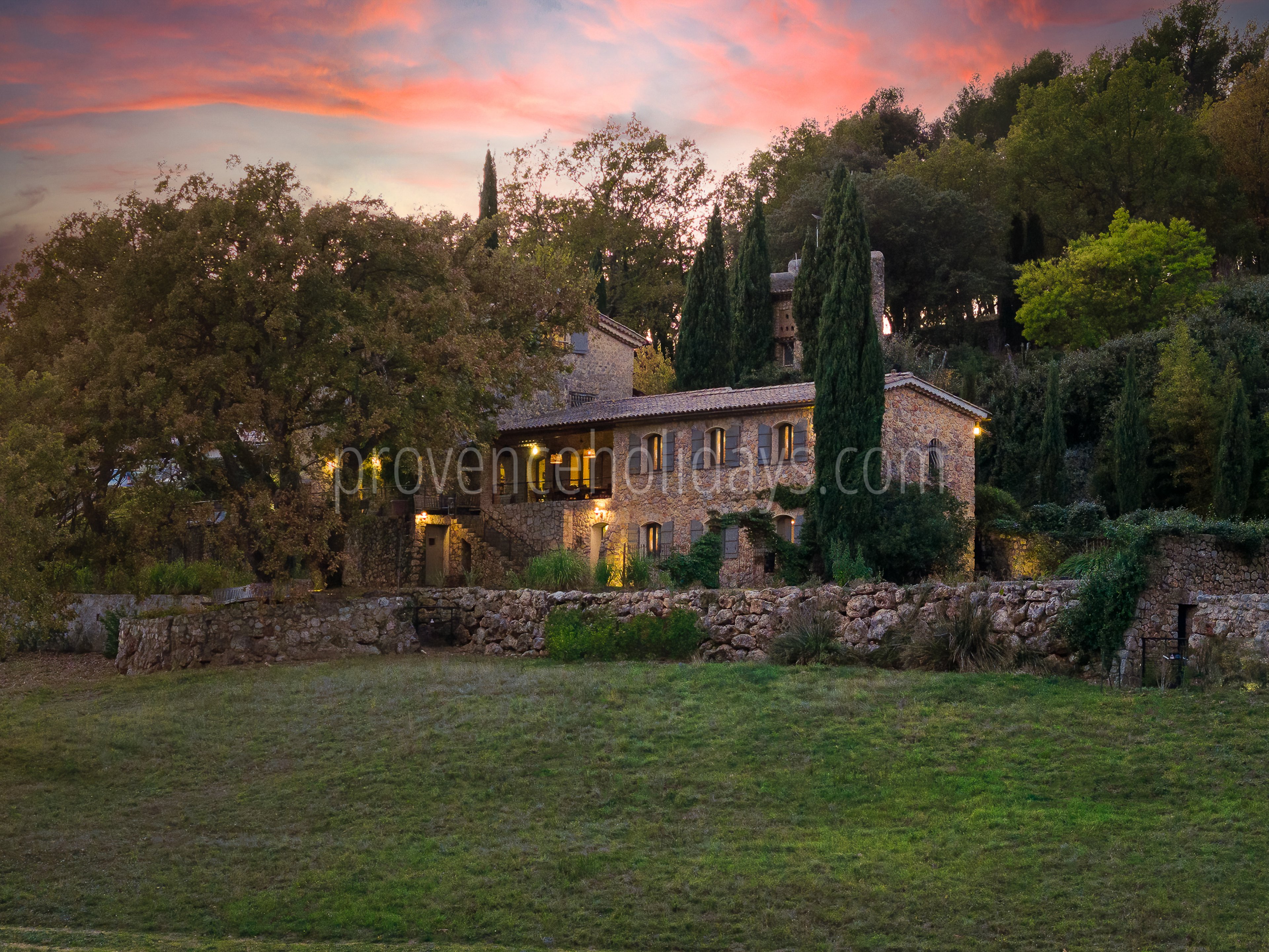 10 - Domaine Three Lakes: Villa: Exterior