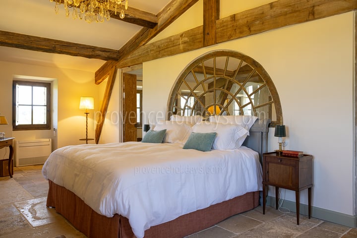 4 - Grand Mas d\'Oppède: Villa: Bedroom