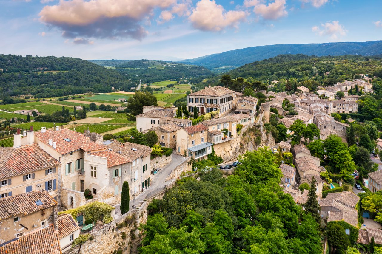 Menerbes