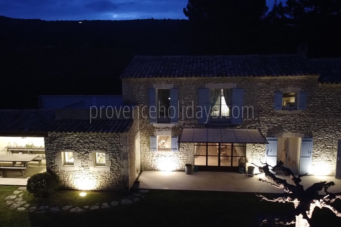 56 - Mas du Bois d\'Or: Villa: Exterior