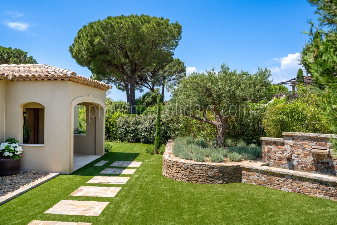 5 - Résidence Celestine: Villa: Exterior