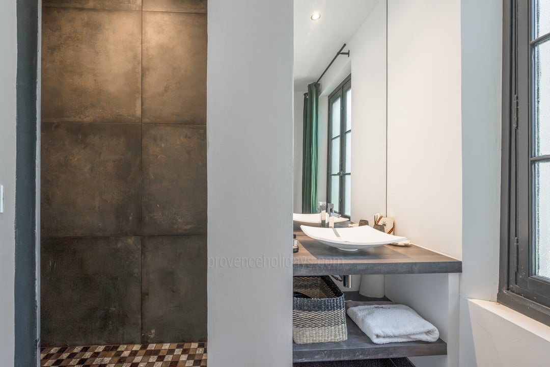 43 - L\'Hôtel Particulier: Villa: Bathroom