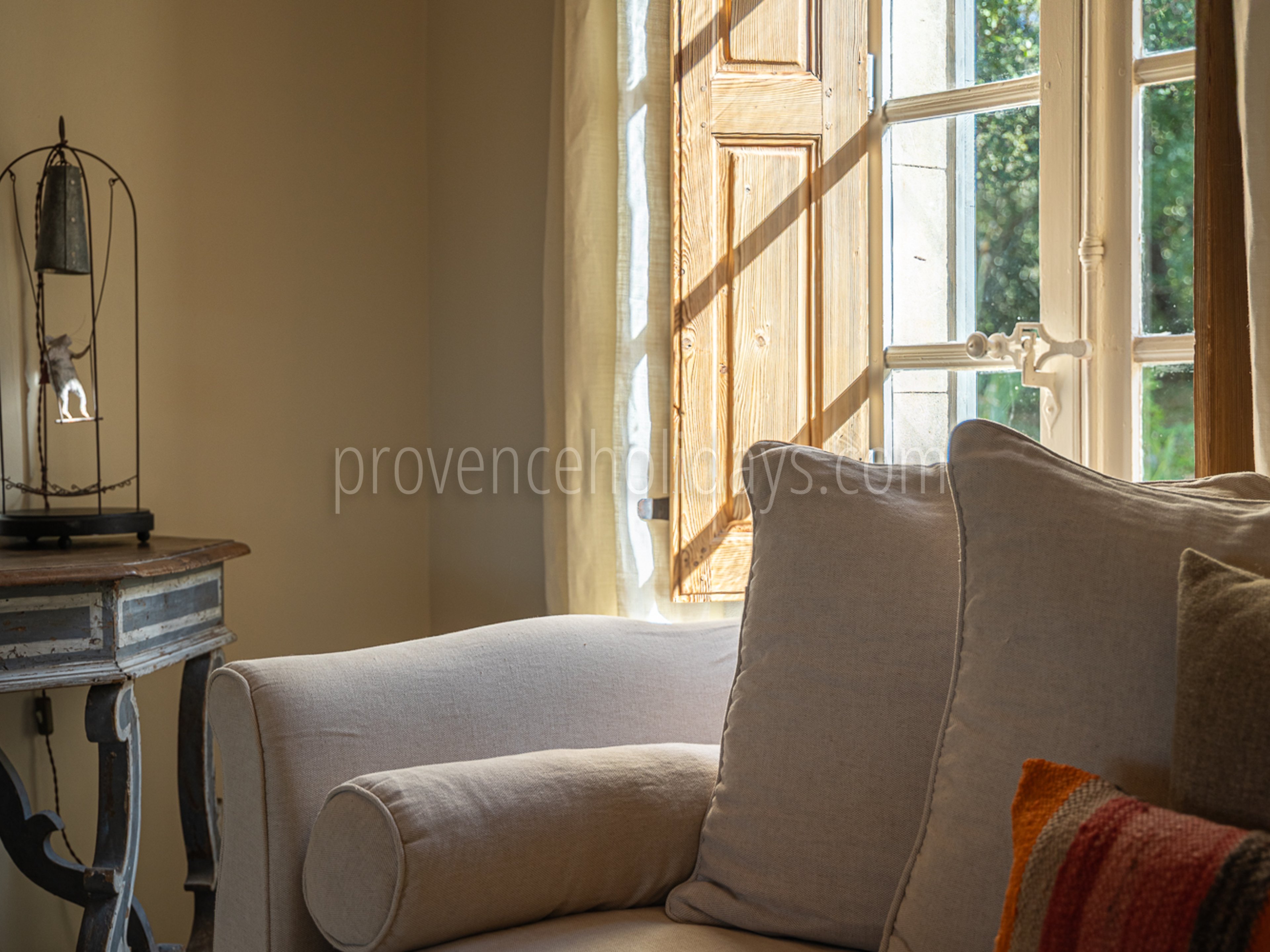 23 - Le Mazet des Collines: Villa: Interior