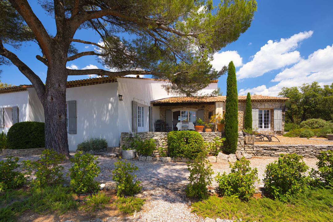 68 - Mas de Gordes: Villa: Exterior