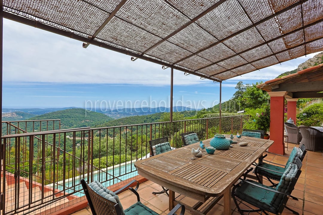 7 - Villa with sauna in La Garde-Freinet: Villa: Exterior