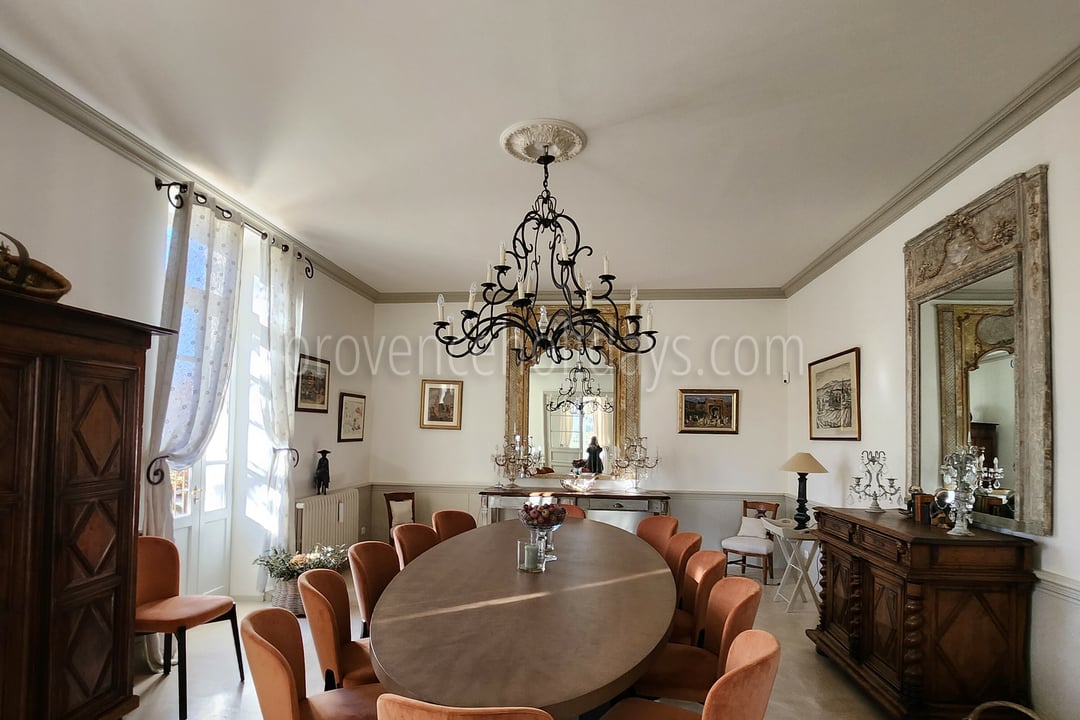26 - Bastide Lacoste: Villa: Interior