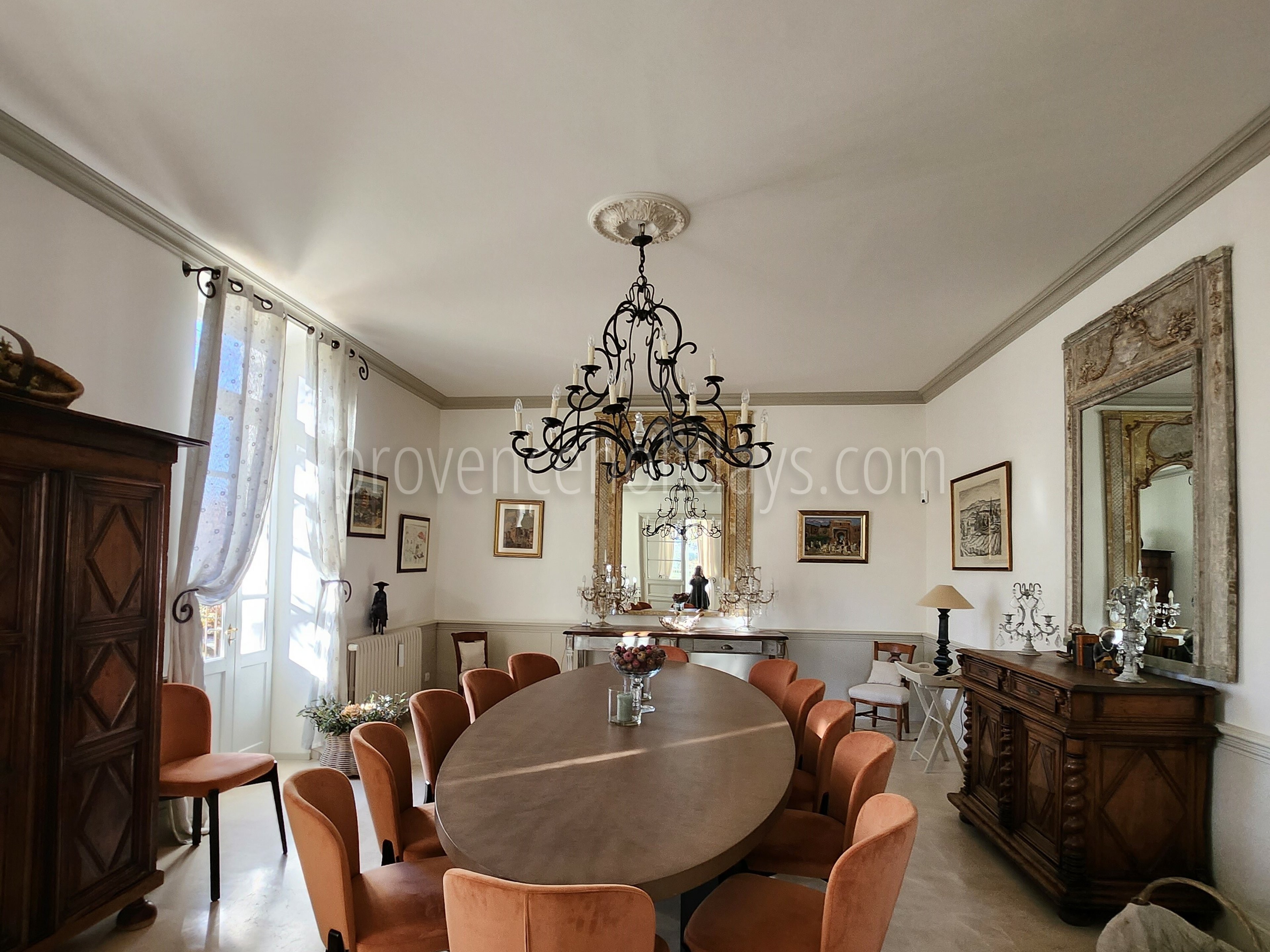 26 - Bastide Lacoste: Villa: Interior