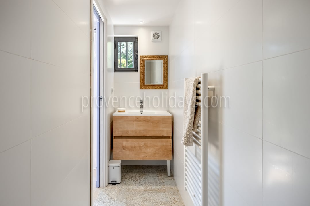 41 - Mas de la Burlande: Villa: Bathroom