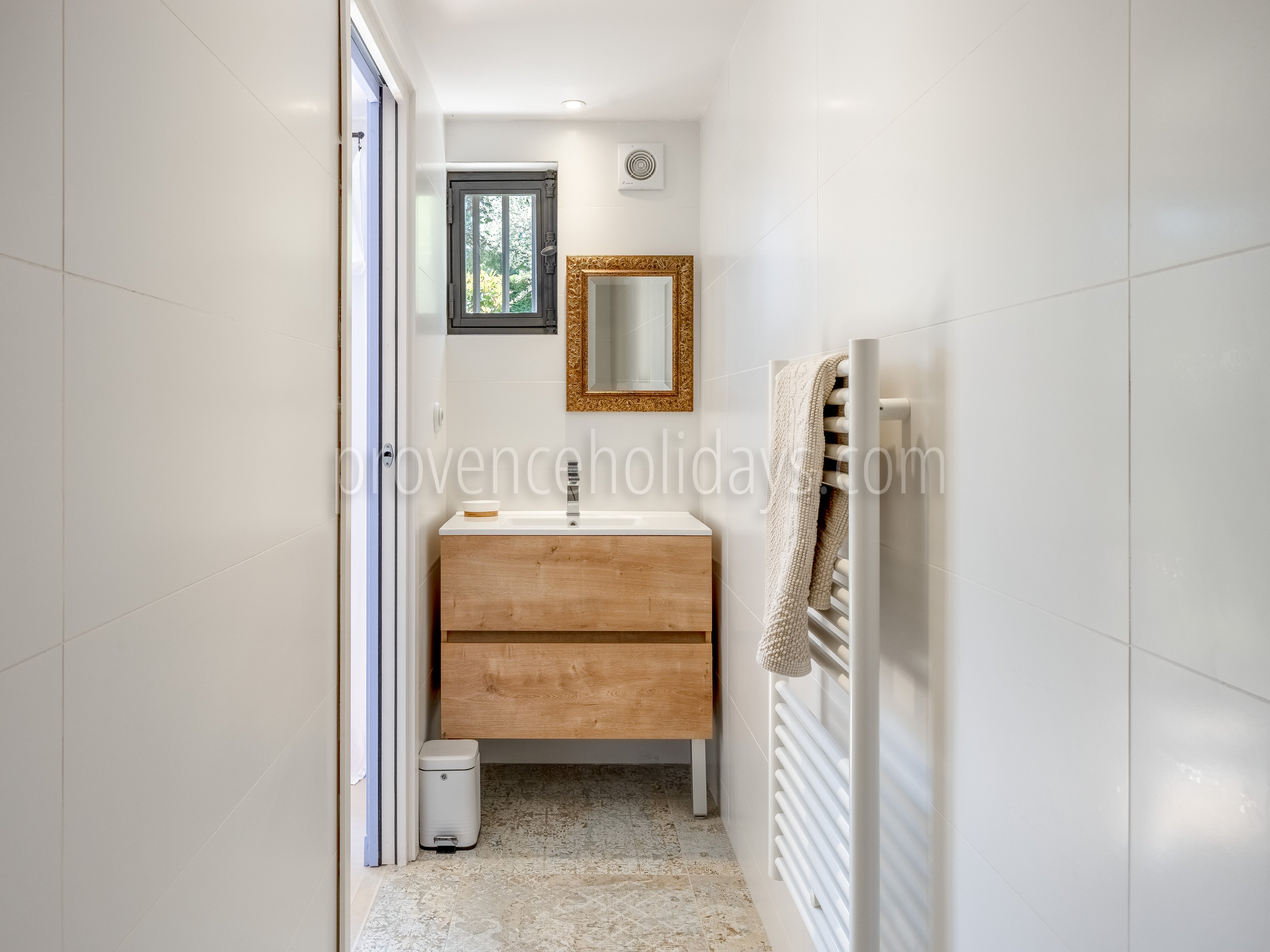 41 - Mas de la Burlande: Villa: Bathroom