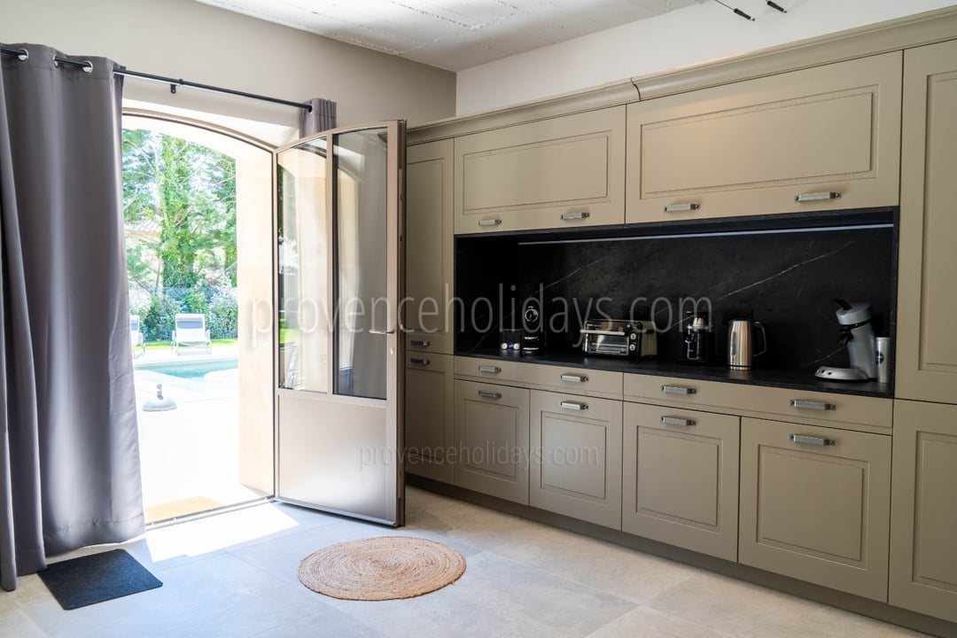 14 - Bastide Leontin: Villa: Interior