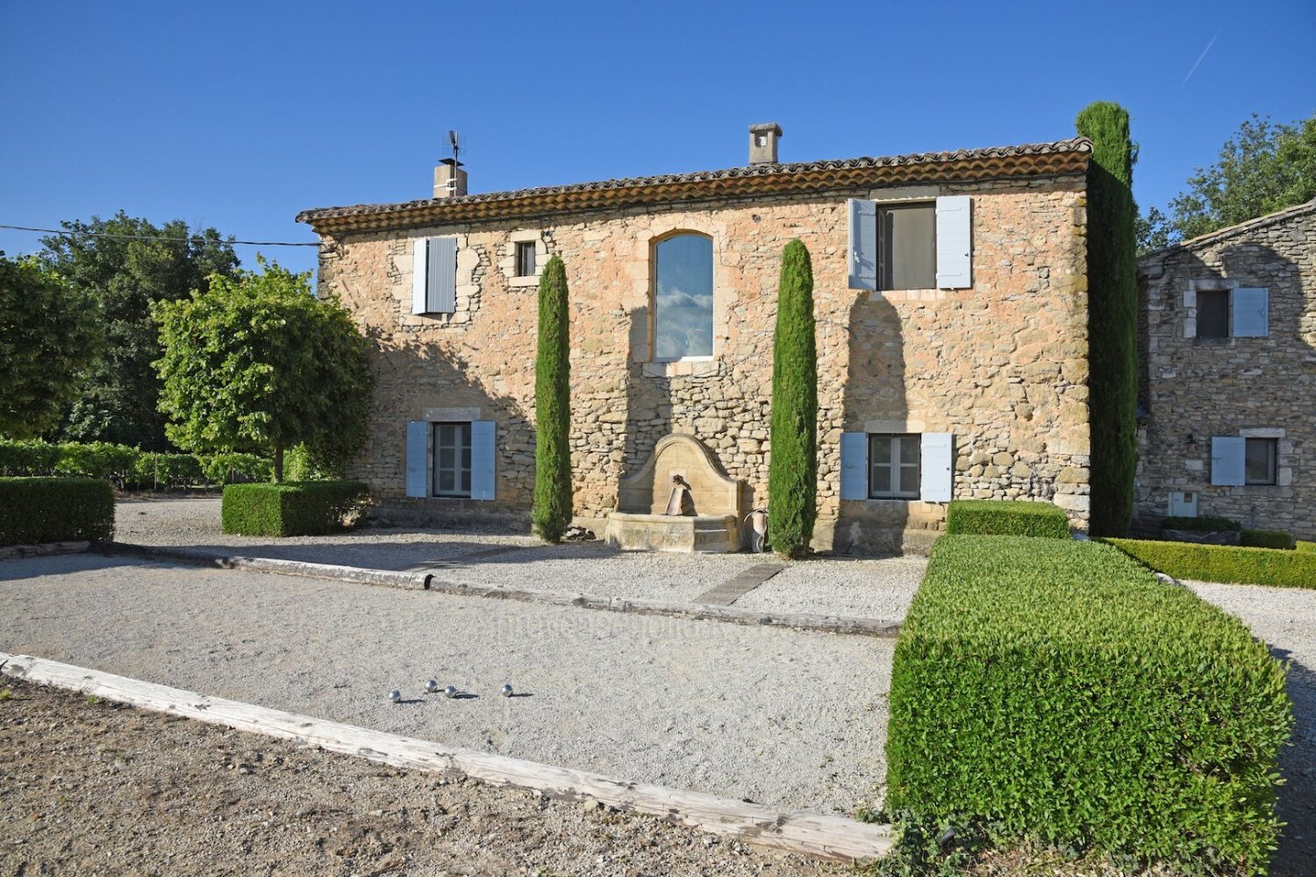 3 - Le Mas des Buis: Villa: Exterior