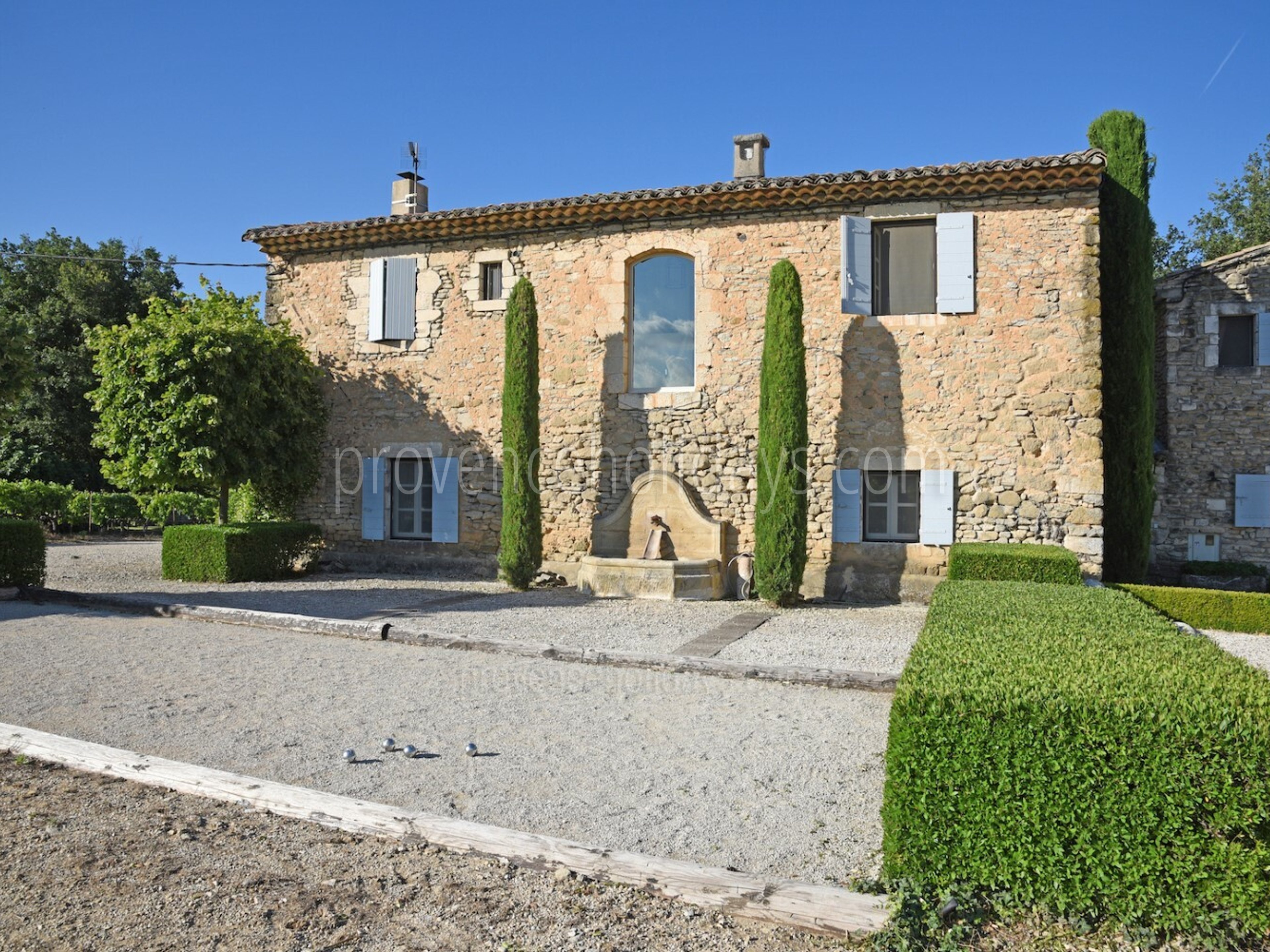 6 - Le Mas des Buis: Villa: Exterior