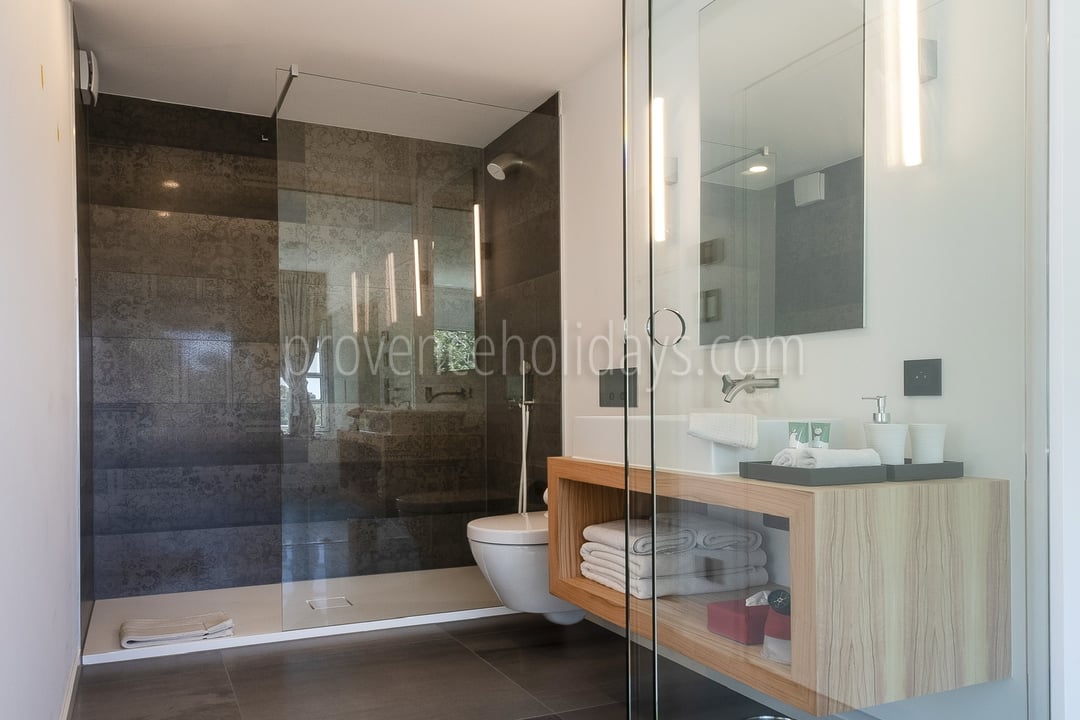 8 - Villa Altamira: Villa: Bathroom