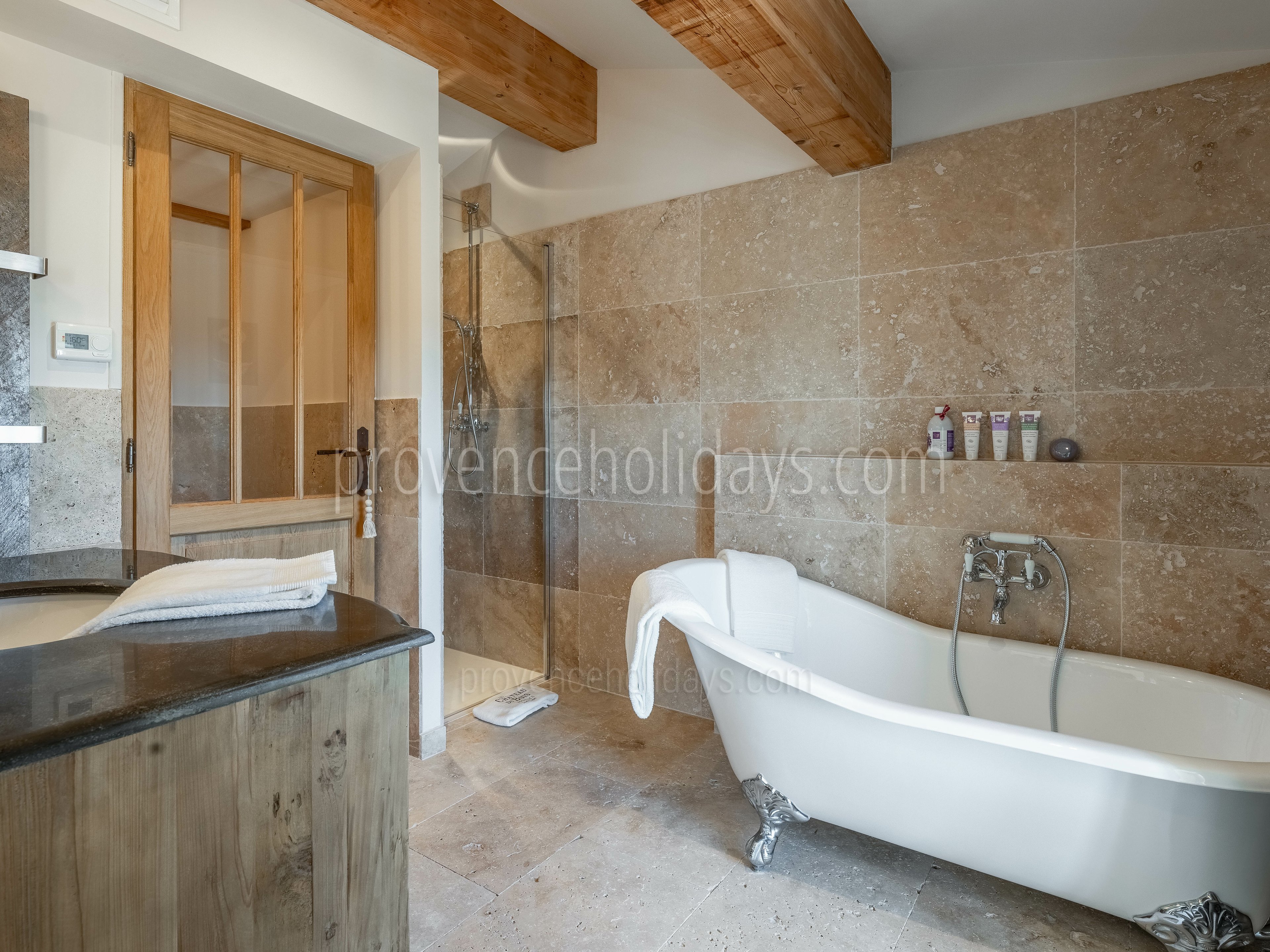 27 - Domaine Château du Bois: Villa: Bathroom