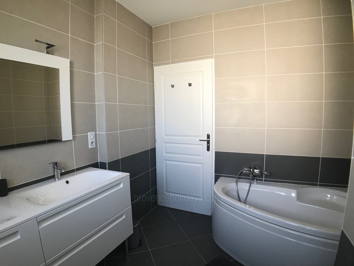 34 - Villa Azur: Villa: Bathroom