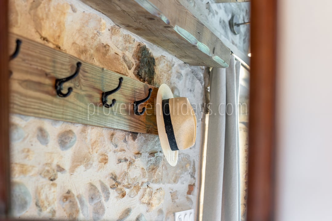 23 - Mas des Champs: Villa: Interior