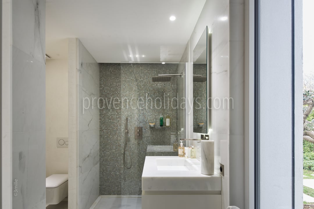 29 - Villa du Cap: Villa: Bathroom