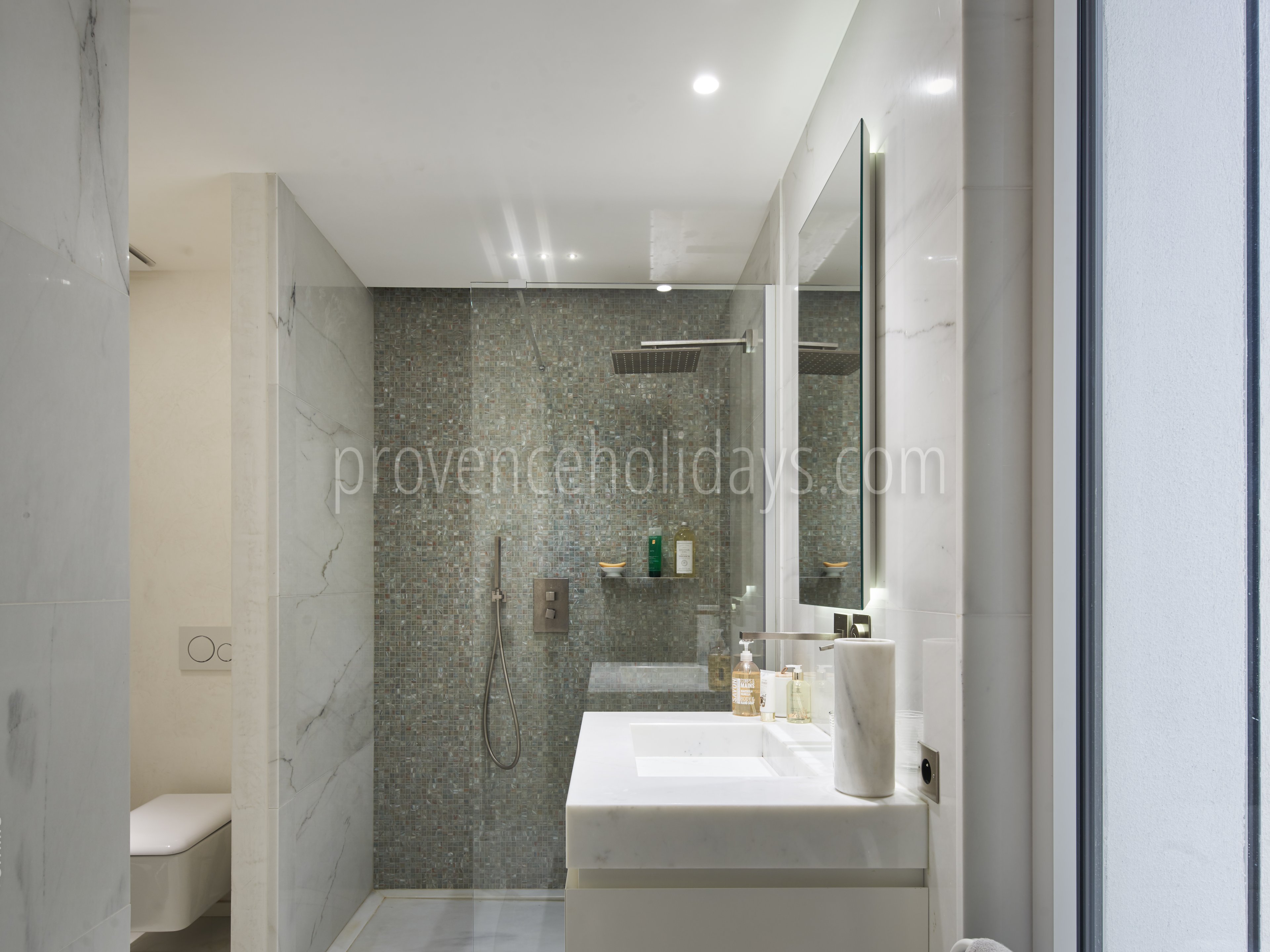 29 - Villa du Cap: Villa: Bathroom