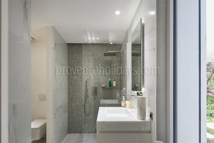 29 - Villa du Cap: Villa: Bathroom