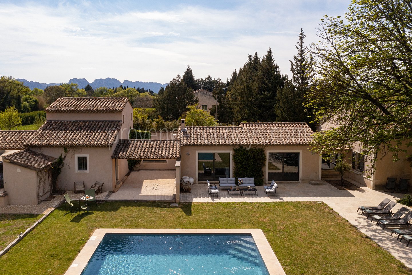 14 - Villa Sainte Marthe: Villa: Exterior
