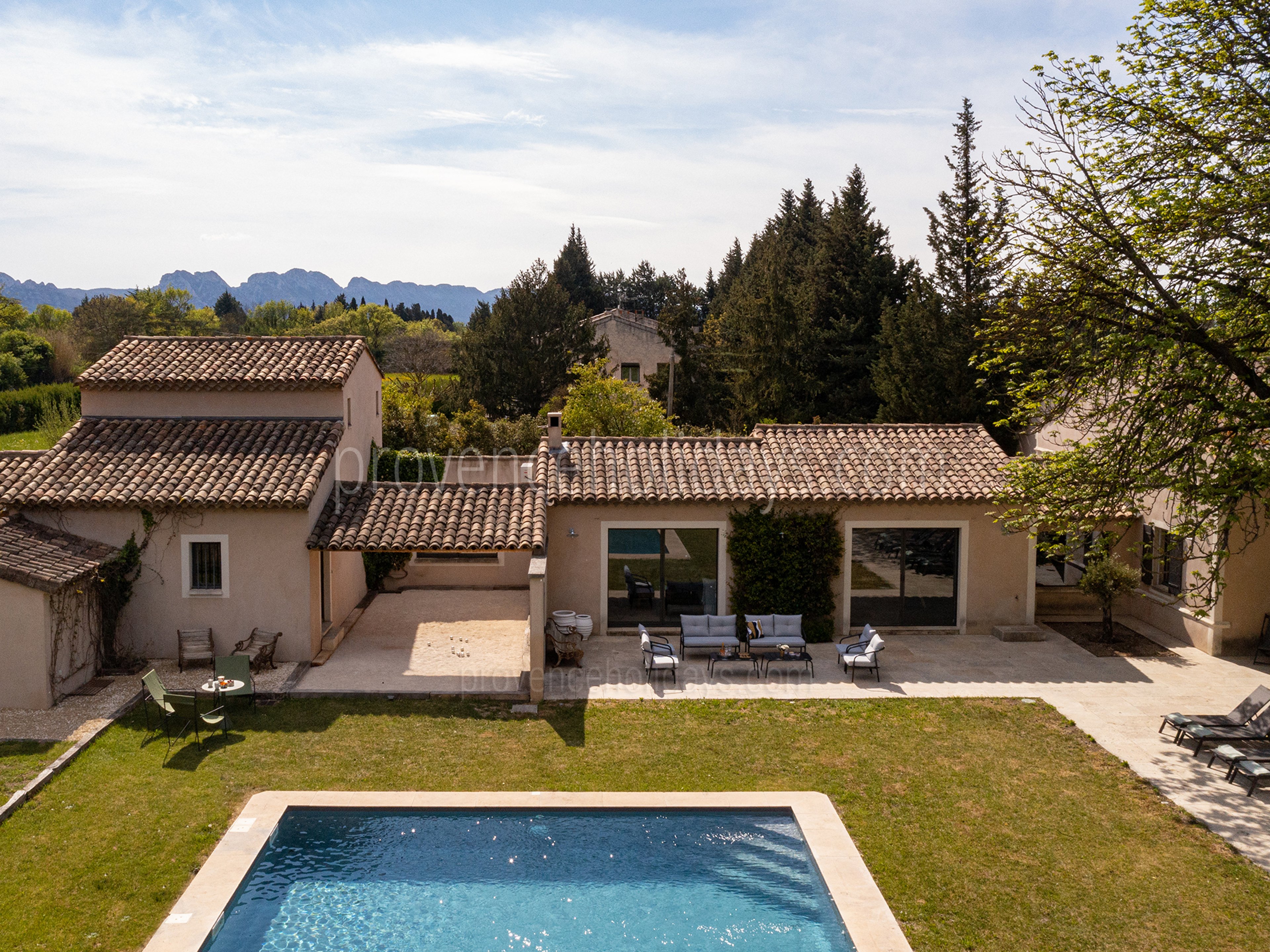14 - Villa Sainte Marthe: Villa: Exterior