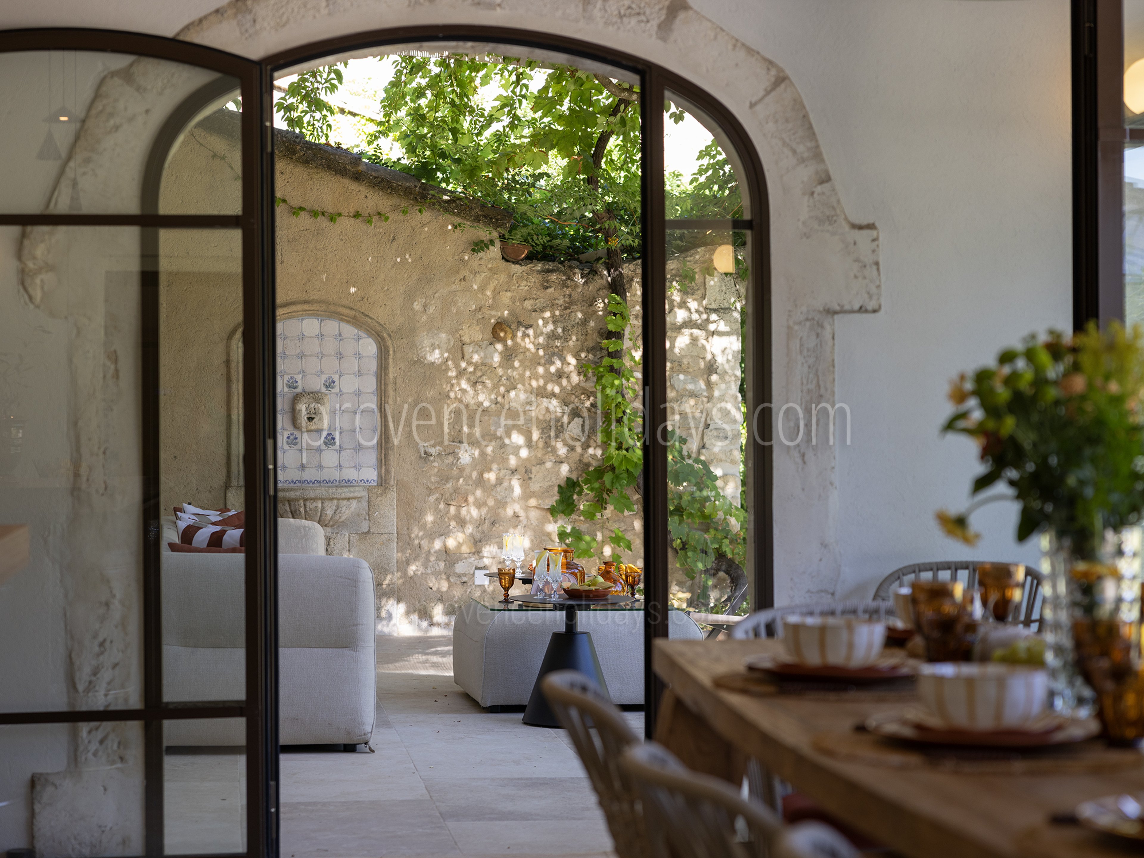 24 - Le Mas des Magnans: Villa: Interior