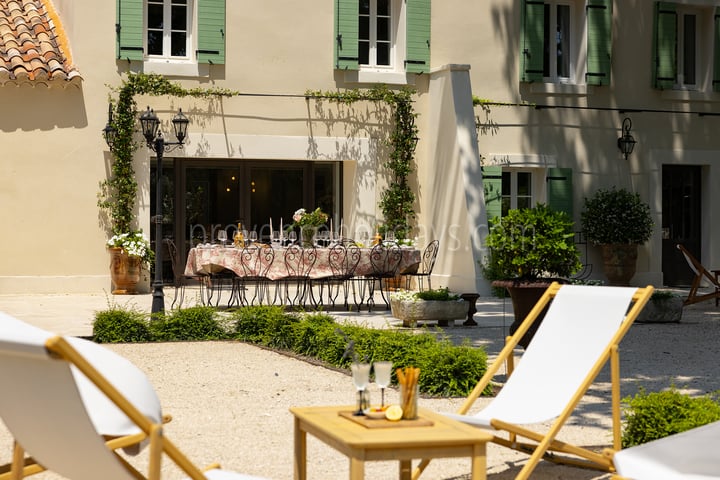 15 - La Bastide Lavande: Villa: Exterior