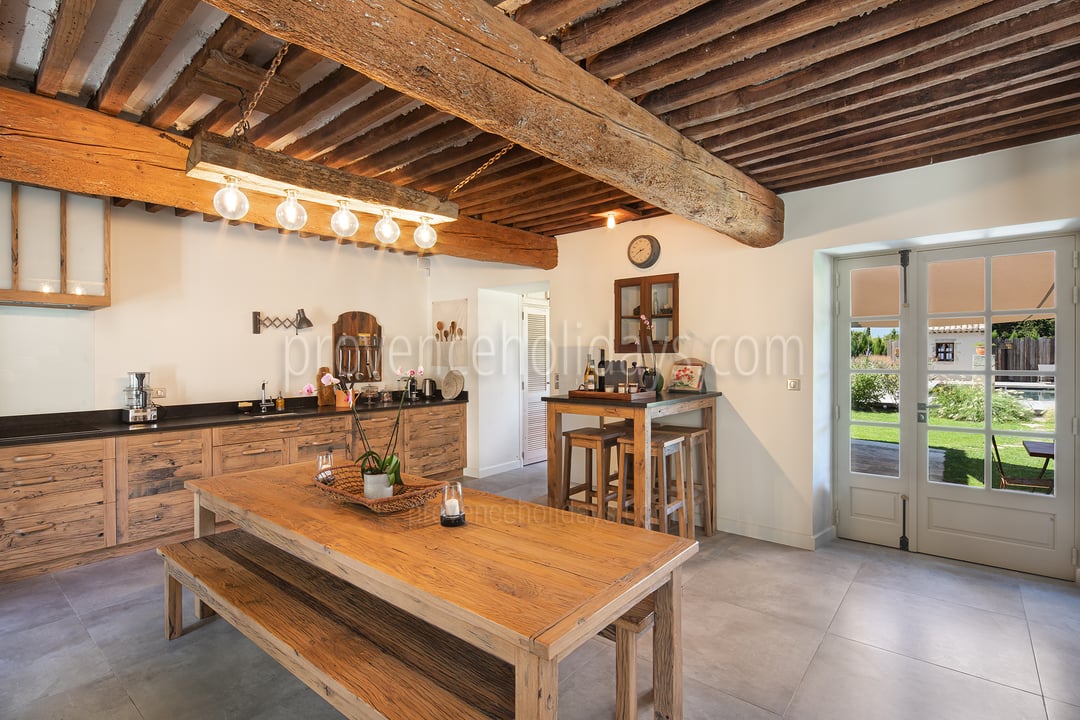 23 - Mas Robion: Villa: Interior