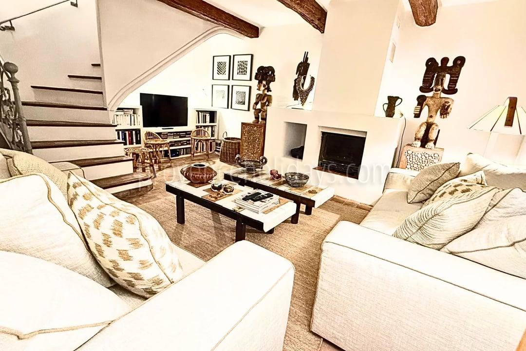 2 - Renovated house in La Garde-Freinet: Villa: Interior