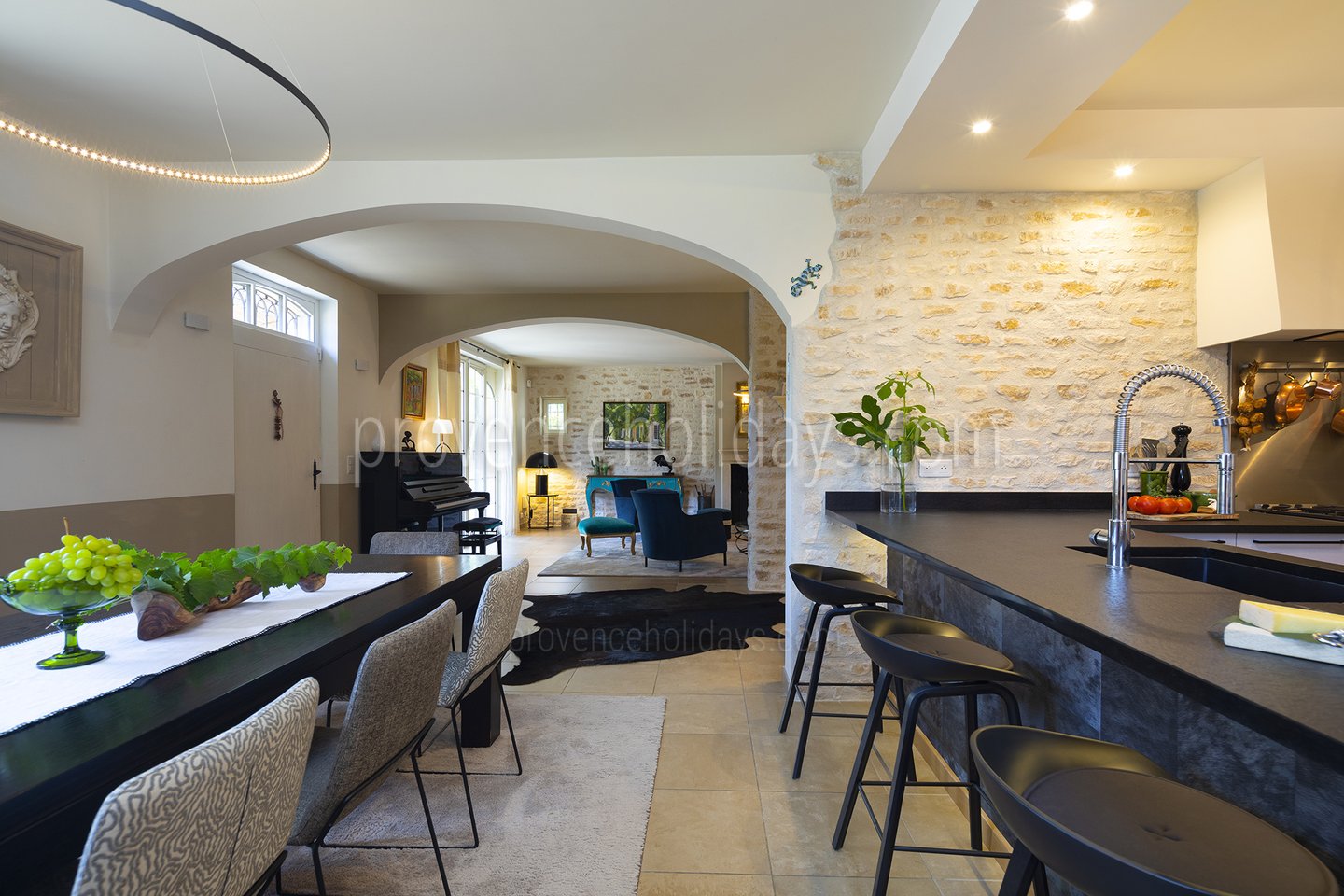 12 - Le Mas de la Cabro: Villa: Interior