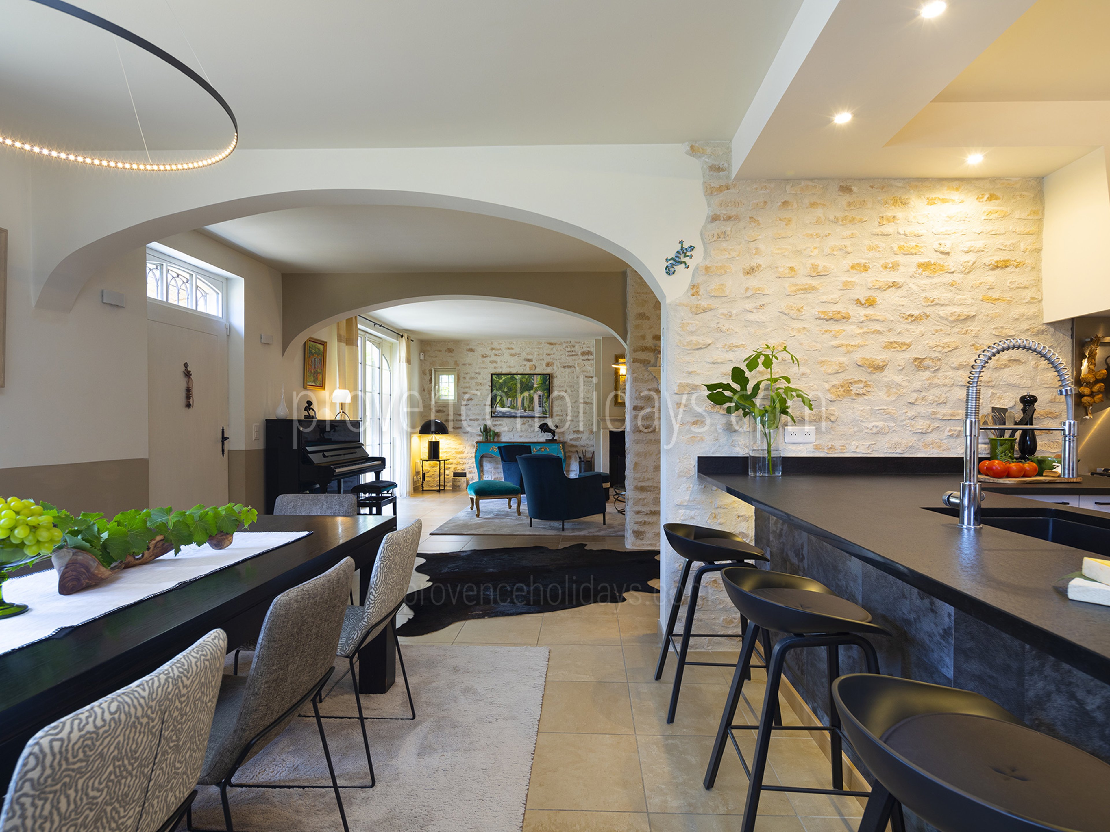 12 - Le Mas de la Cabro: Villa: Interior
