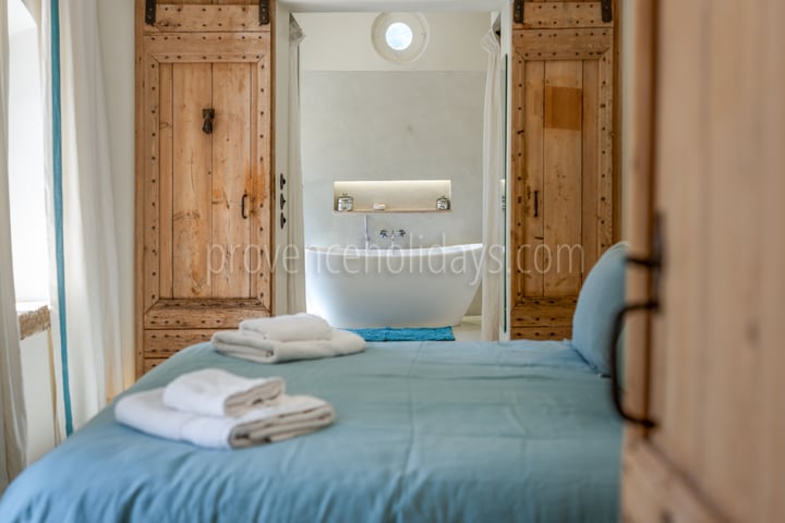 53 - Les Oliviers: Villa: Bedroom