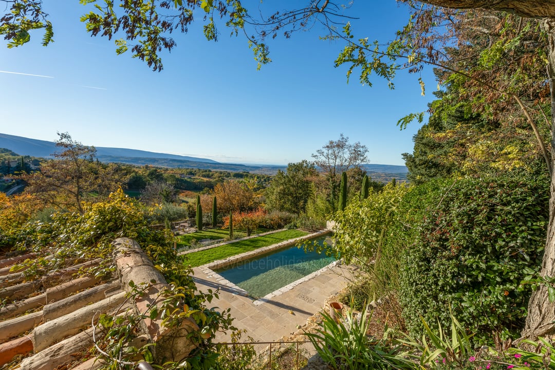13 - 18e-eeuwse Bastide met uitzicht op de Luberon te koop - Bonnieux: Villa: Exterior