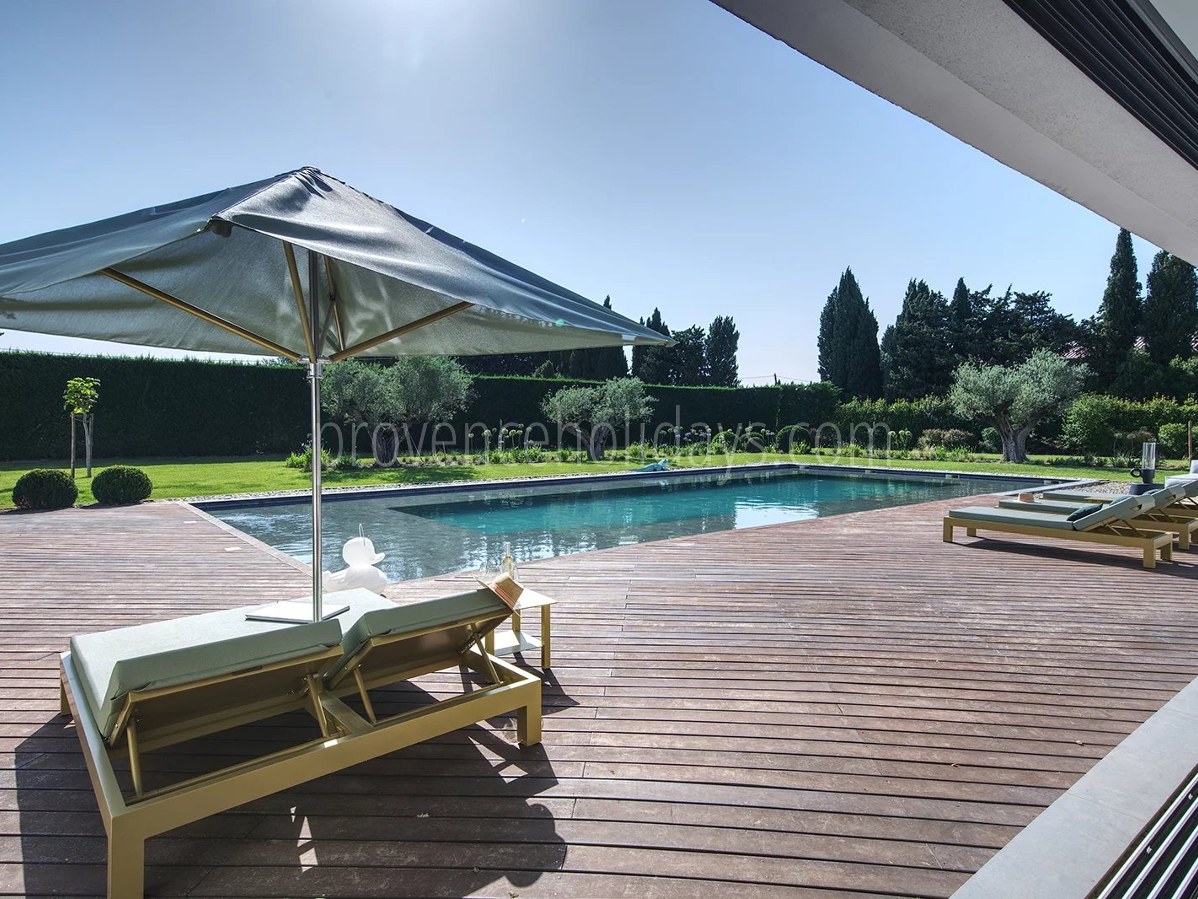 49 - House with pool house in Eyguières: Villa: Pool