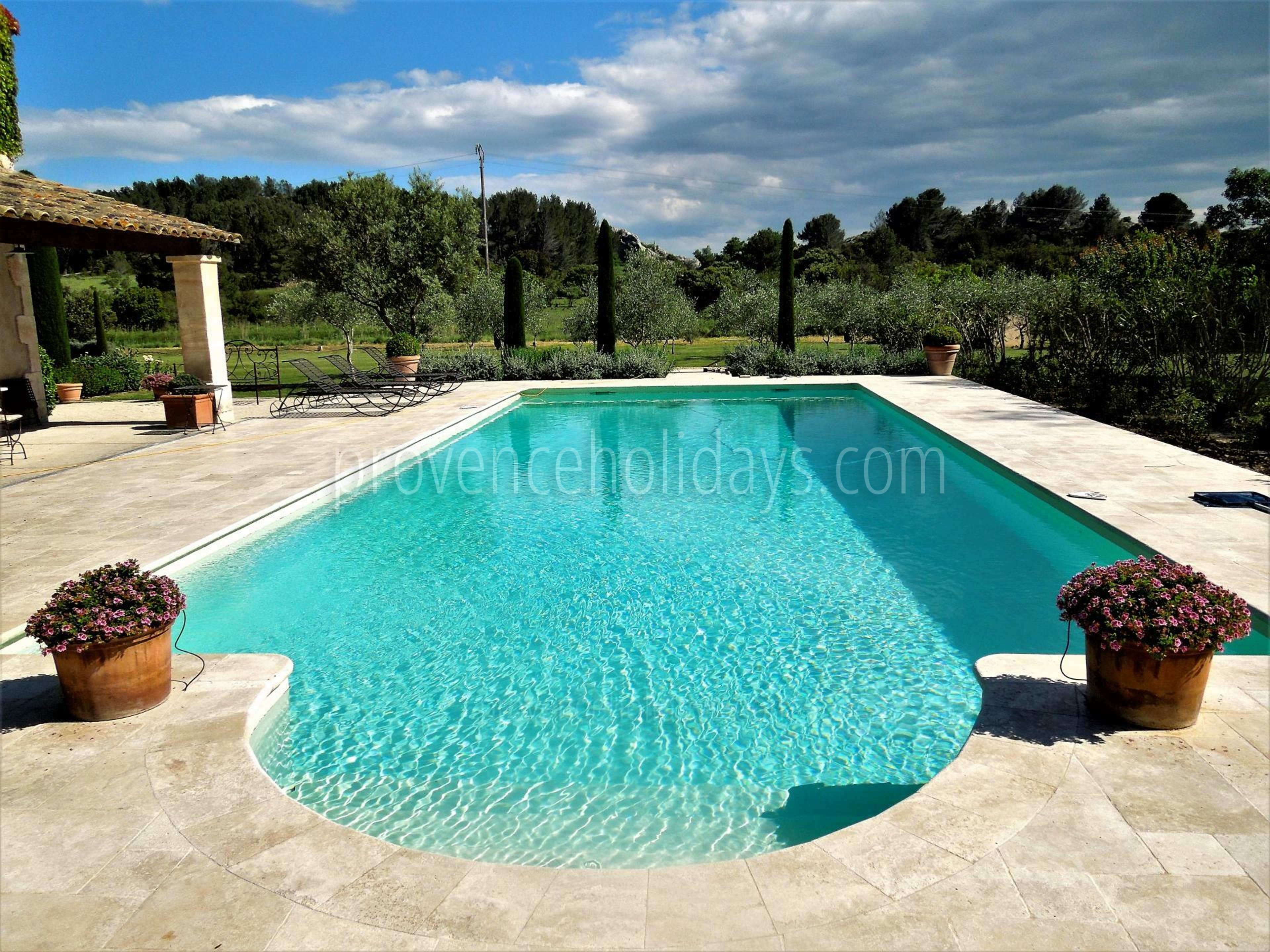 5 - Maison Paradou: Villa: Pool - Maison Paradou: 15m x 6m pool, always in the sun