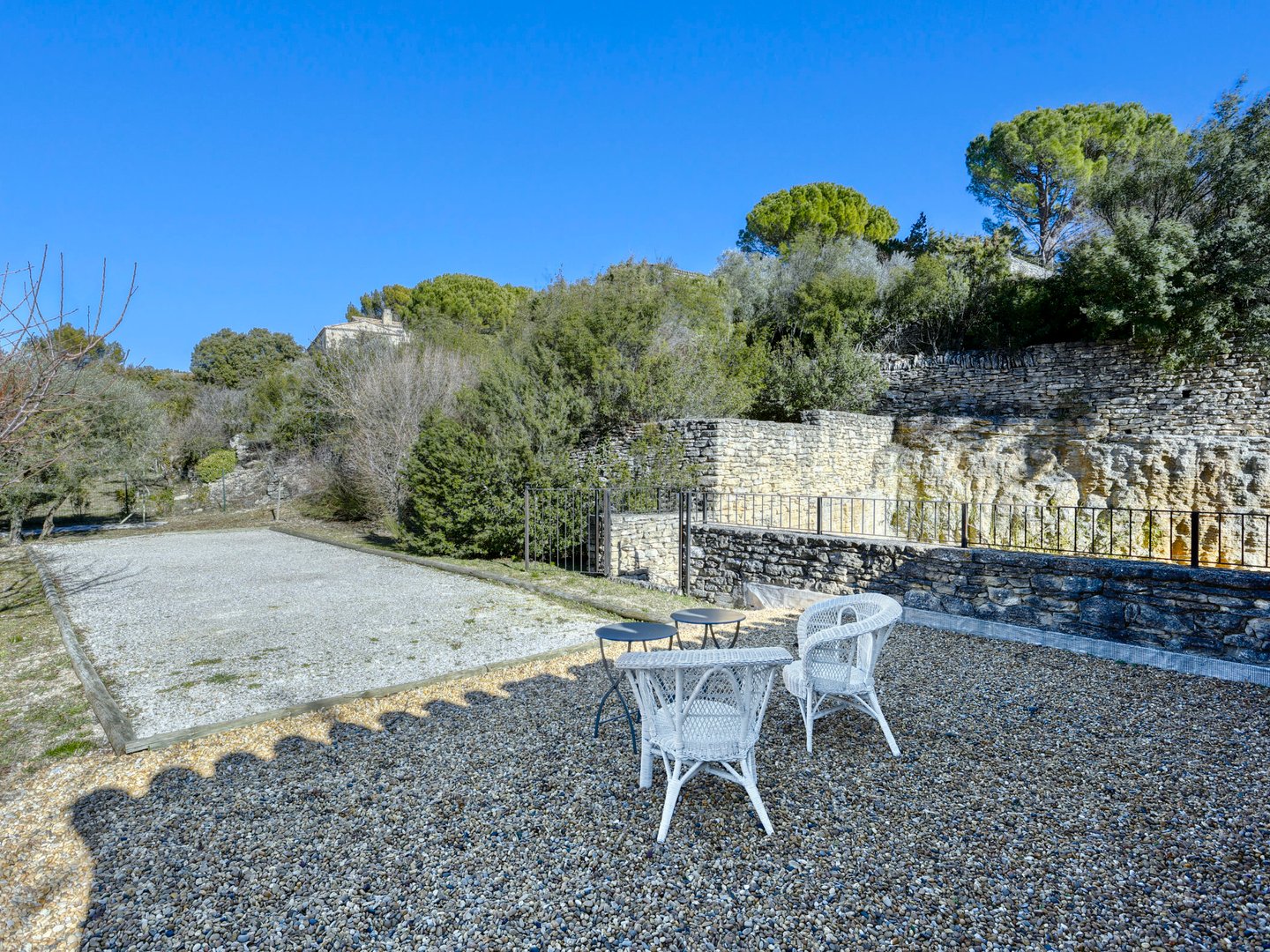 7 - Les Terrasses de Gordes: Villa: Exterior