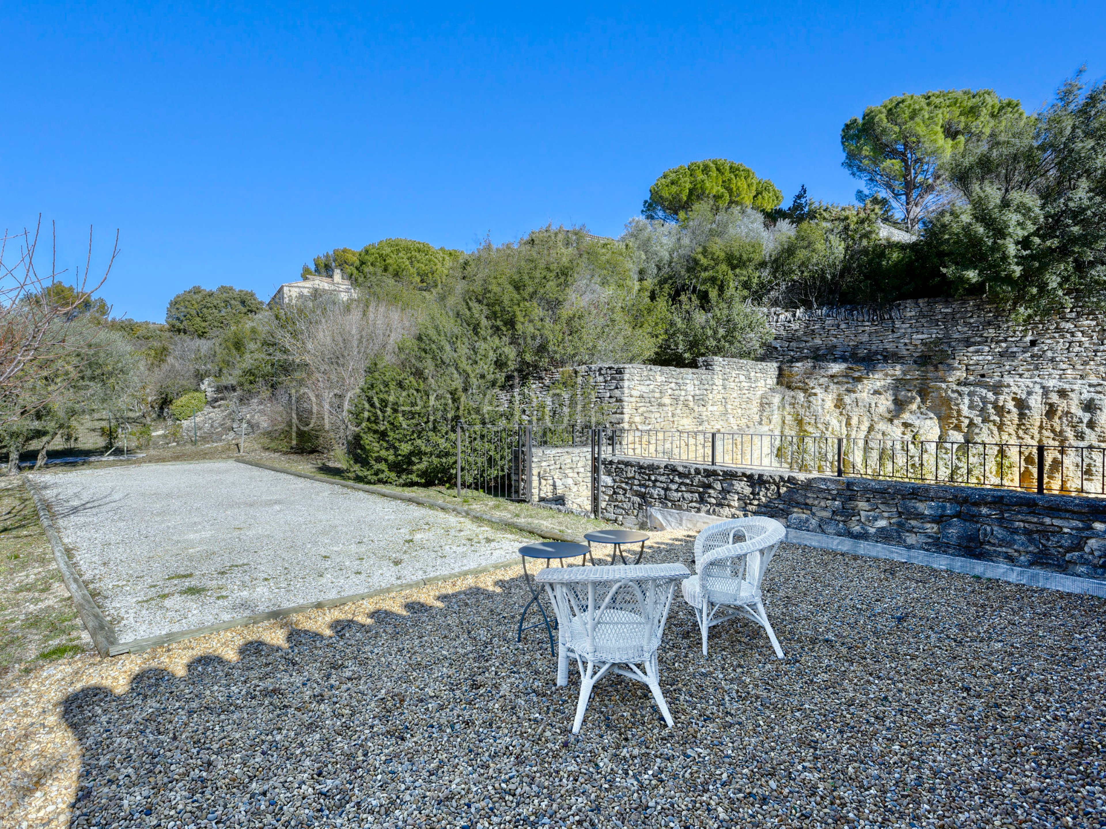7 - Les Terrasses de Gordes: Villa: Exterior