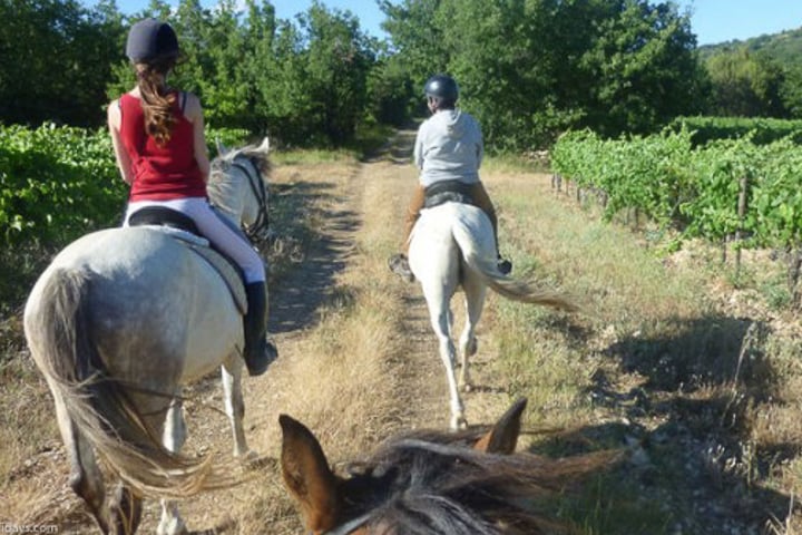 Outdoor sport in Caseneuve