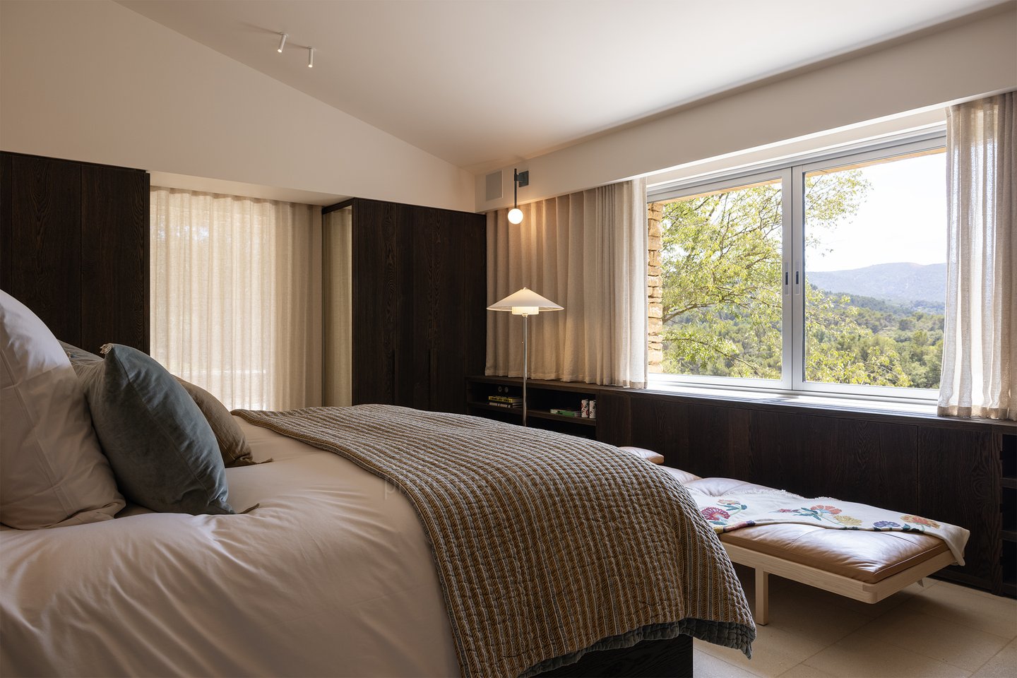 37 - Grand Mas de Provence: Villa: Bedroom