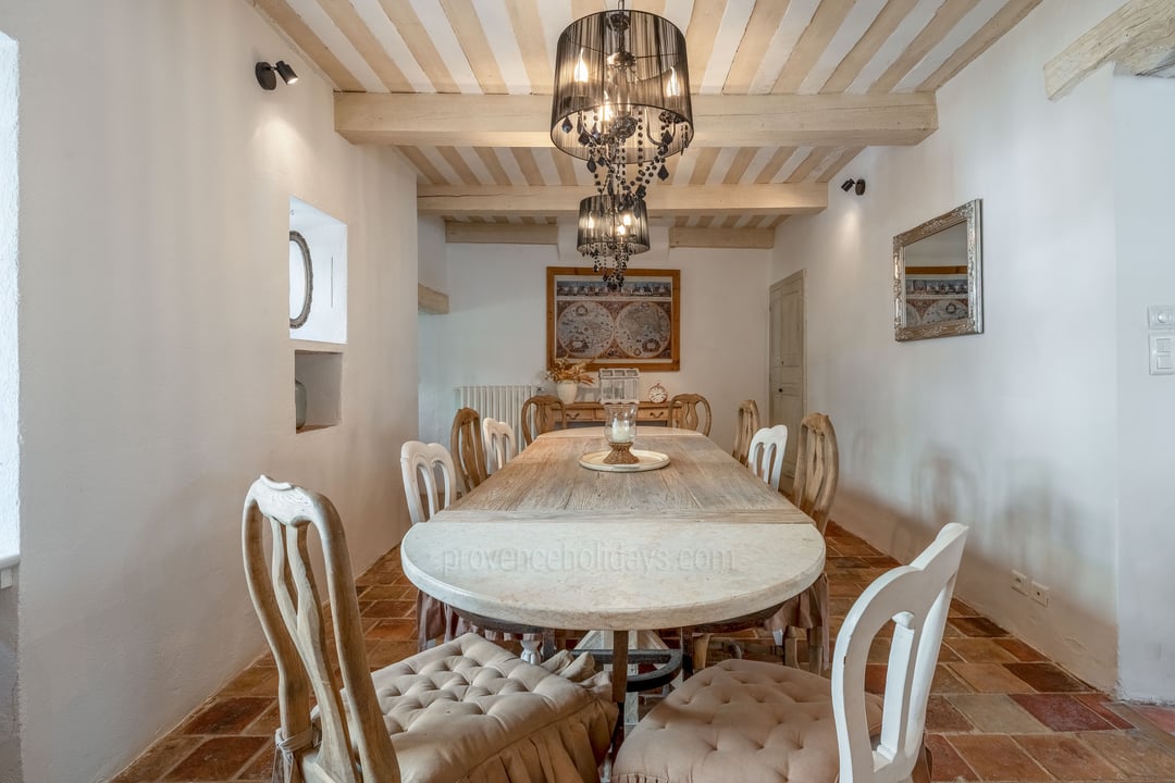 28 - Mas Lou Miradou: Villa: Interior