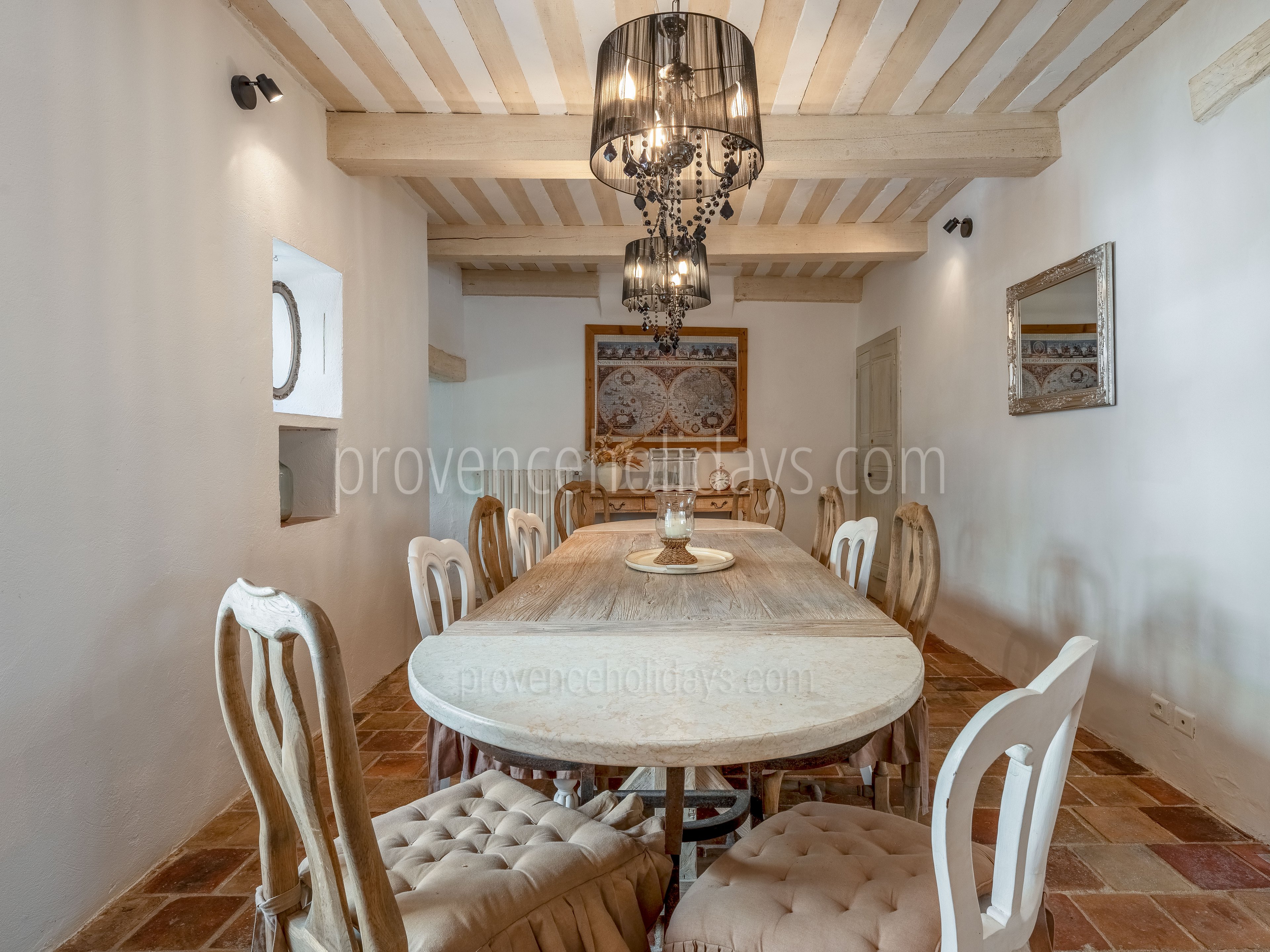 28 - Mas Lou Miradou: Villa: Interior