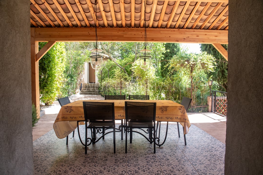10 - La Bastide: Villa: Exterior