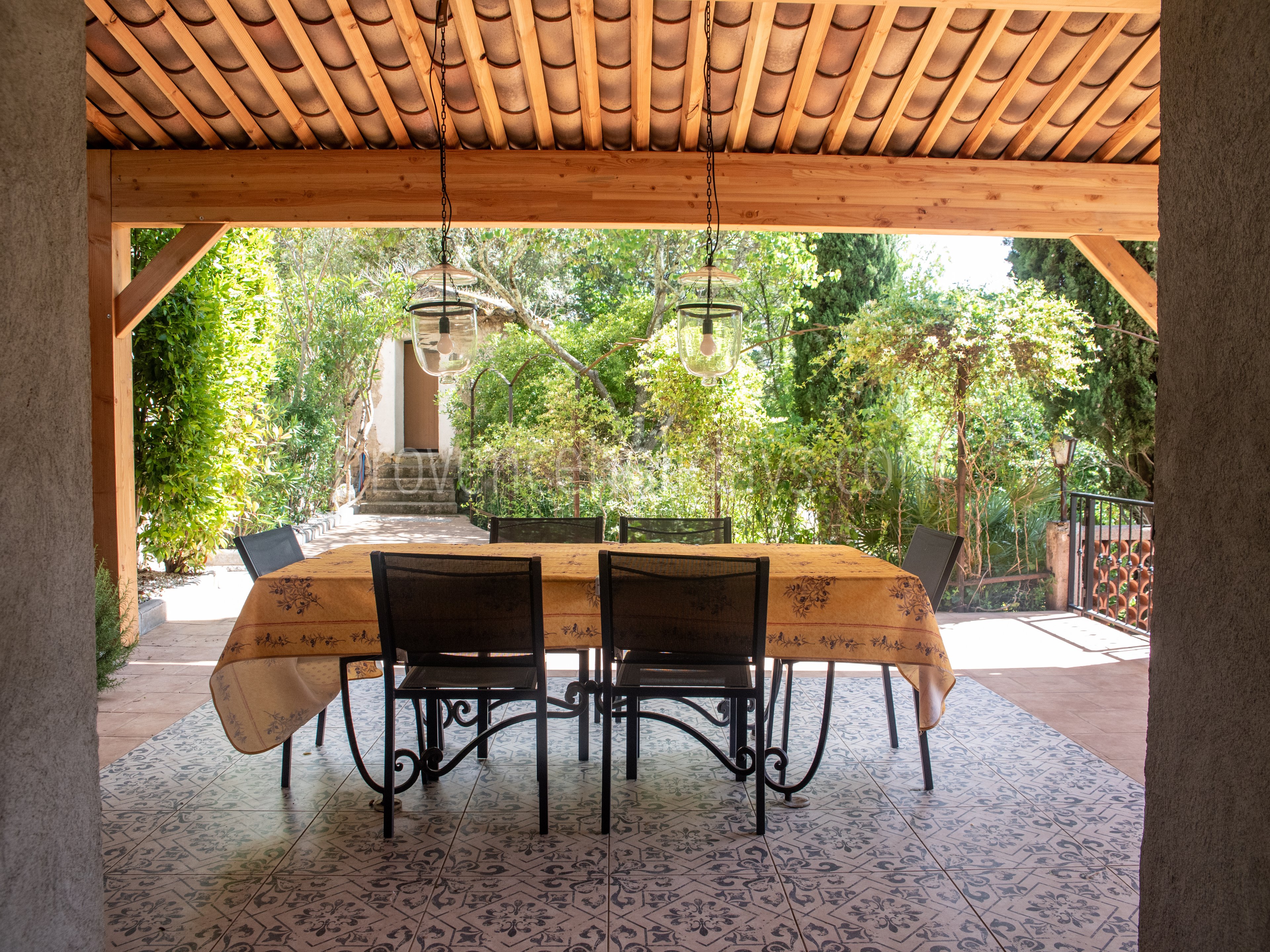 10 - La Bastide: Villa: Exterior