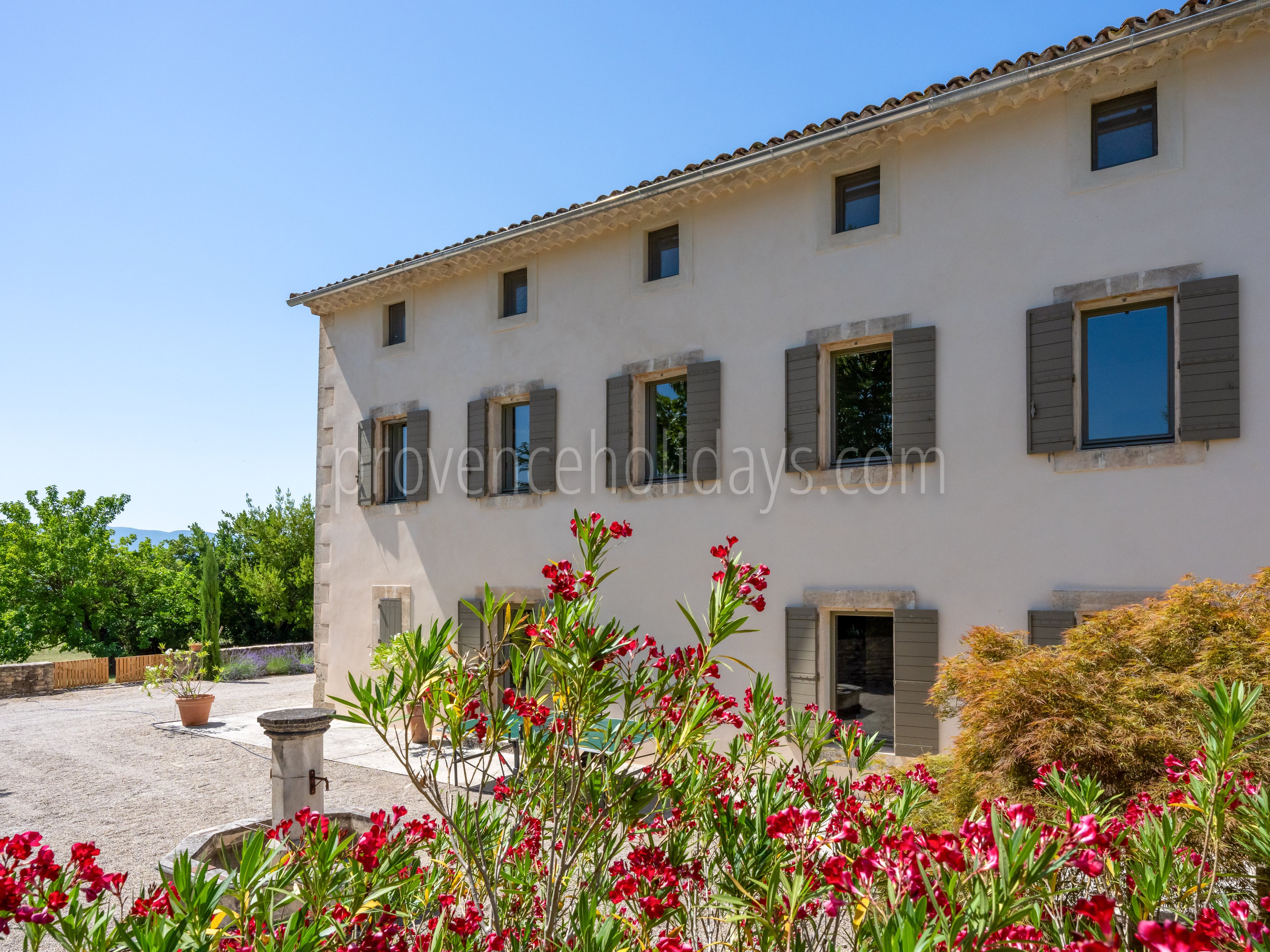 96 - La Bastide des Sources: Villa: Exterior
